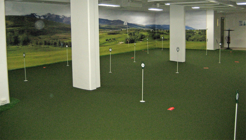 Golfh&ouml;llin - p&uacute;tt- og vippa&eth;sta&eth;a