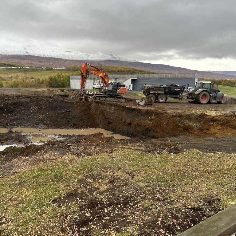 2fea52b2-bf5c-4d8b-a63a-2bf6374ab987