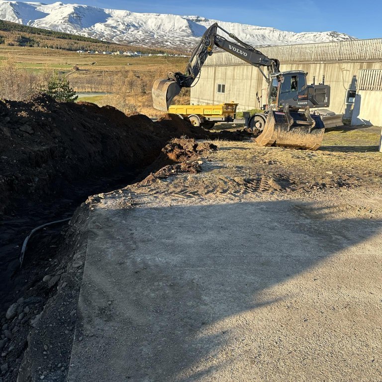 ffc37b3d-393d-42ad-97c5-3312fd5c9051