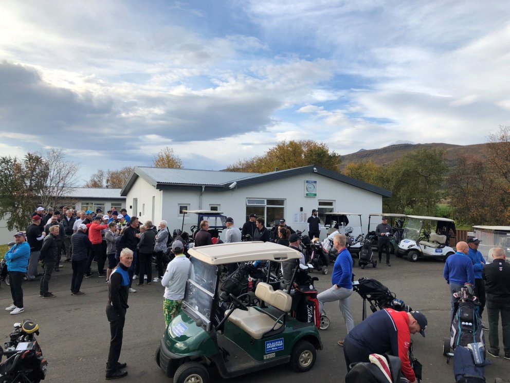 Það var margt um manninn á Jaðarsvelli á sunnudaginn