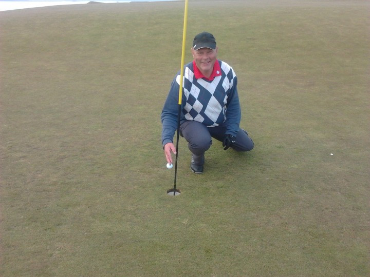 Klúbbmeðlimur fór holu í höggi