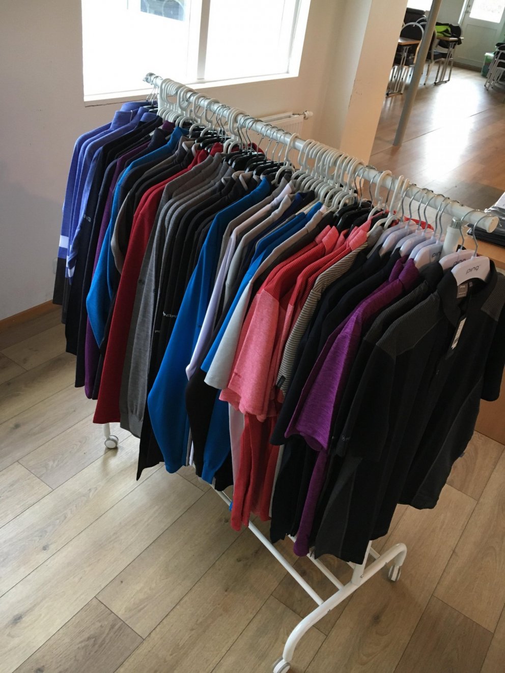 Lager útsala á Jaðri