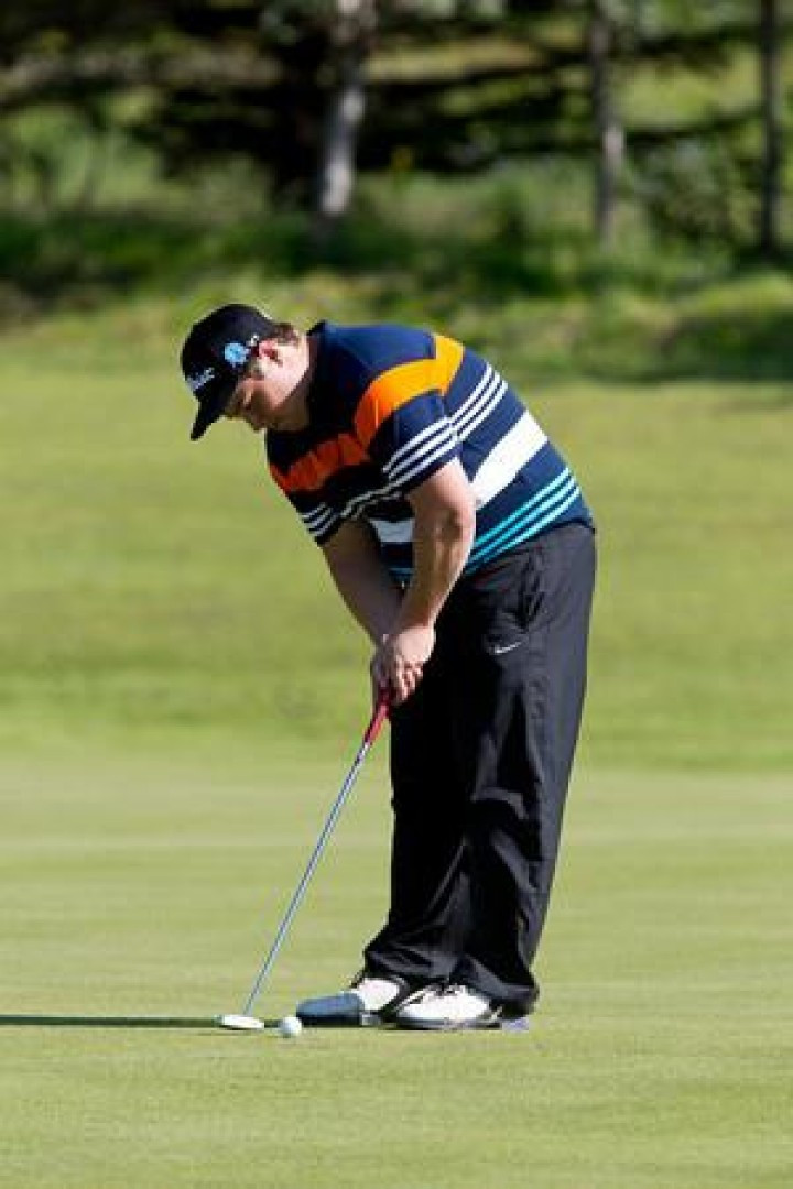 Örvar að pútta í mótinu