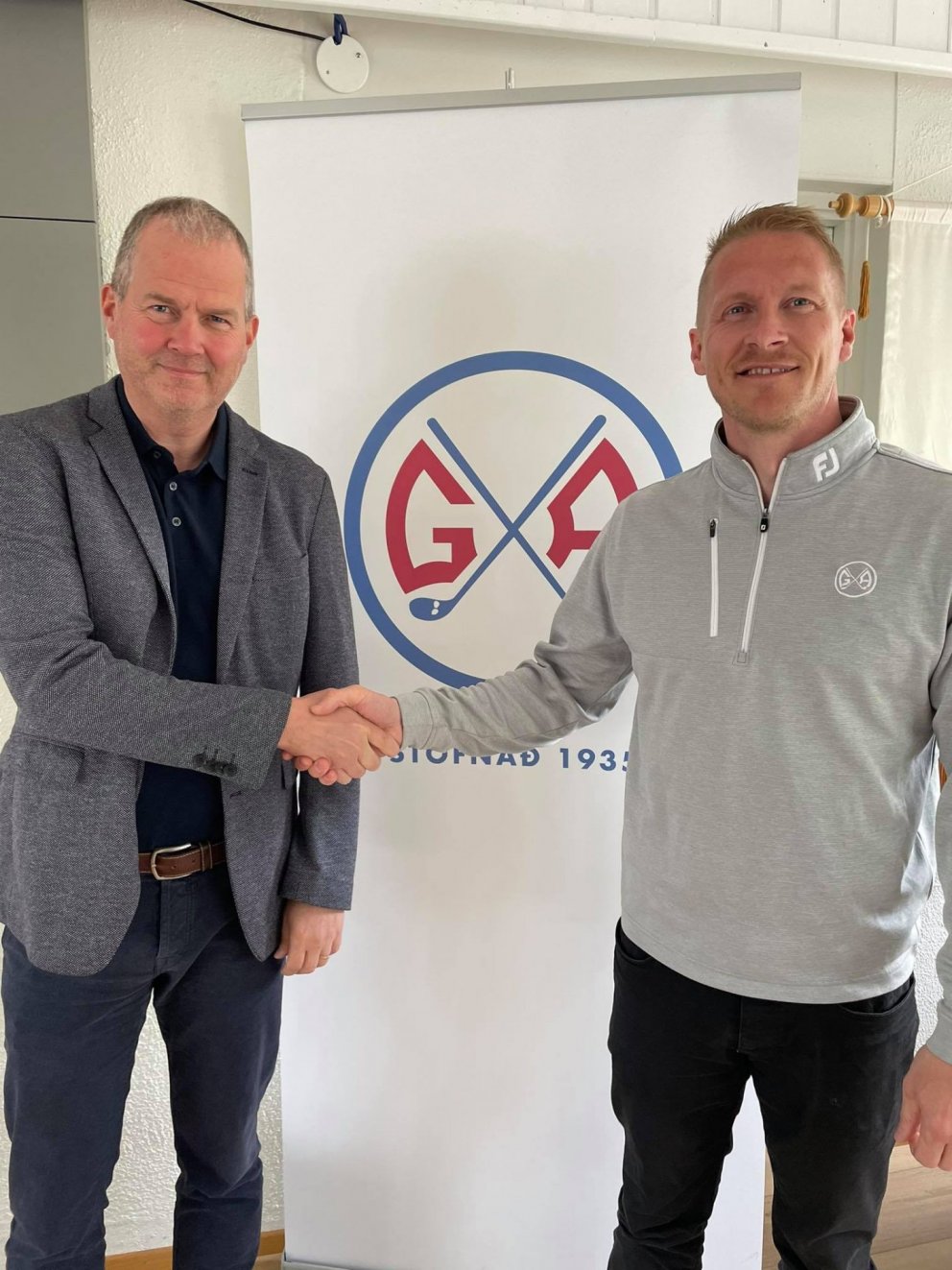 Jón Birgir útibústjóri Íslandsbanka á Akureyri og Steindór Kristinn framkvæmdarstjóri GA.