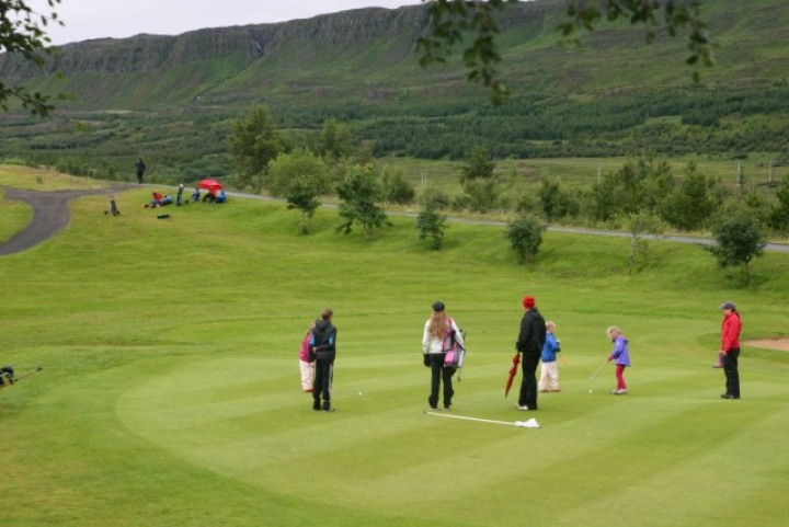 Opnunartími í golfbúðinni á Jaðri