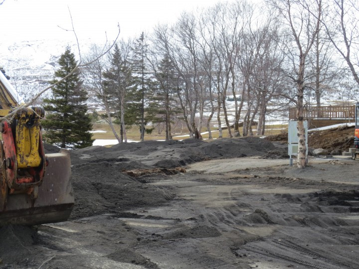 Framkvæmdir hafnar við teiga á 10. braut