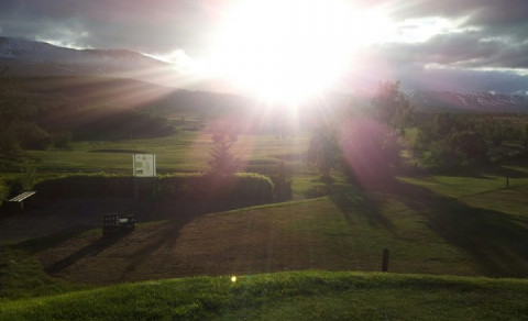 Litið yfir fyrri níu um 10 leytið í gærkvöldi