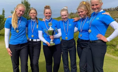 Þáttökugjaldið rennur óspart til Kvenna og Karla sveita GA en GA deildin er liður í fjáröflun sveita…