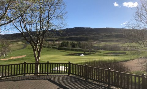 Jaðarsvöllur opnar á morgun