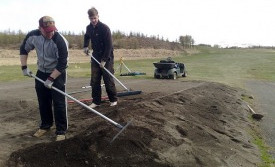 Nýir teigar gerðir á 8. og 9. braut