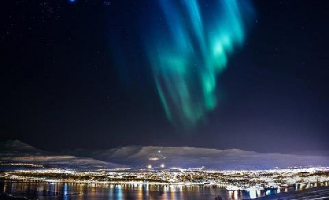 Jaðarsvöllur lokaður