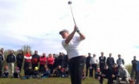 Örvar Samúelsson sigraði í keppni um lengsta teighögg