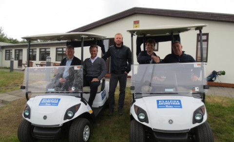 Golfklúbbur Akureyrar fær tvo nýja golfbíla til afnota