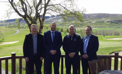 Fulltrúar ÍV og GA við undirritun