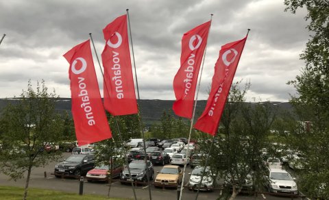 GA og Vodafone undirrita áframhaldandi samstarfssamning